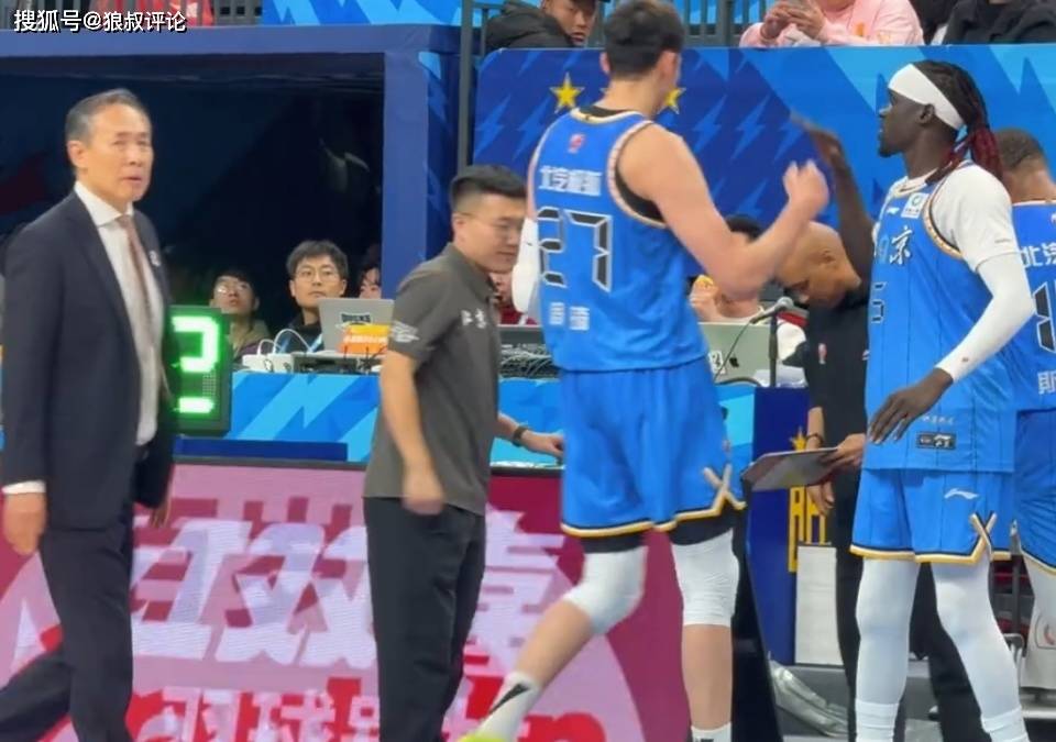 ayx体育官方网站-北京首钢训练开放日，今夜内部沟通引欢呼，CBA常规赛在即，赛季目标并未改变的简单介绍